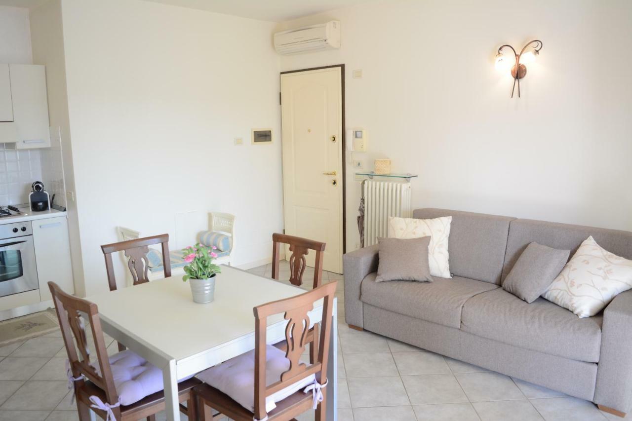 Il Giardino Di Laura - Sirmione Apartment Exterior photo