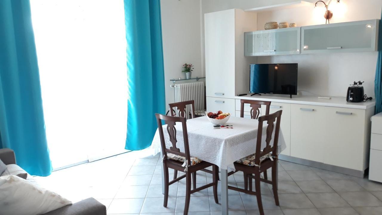 Il Giardino Di Laura - Sirmione Apartment Exterior photo