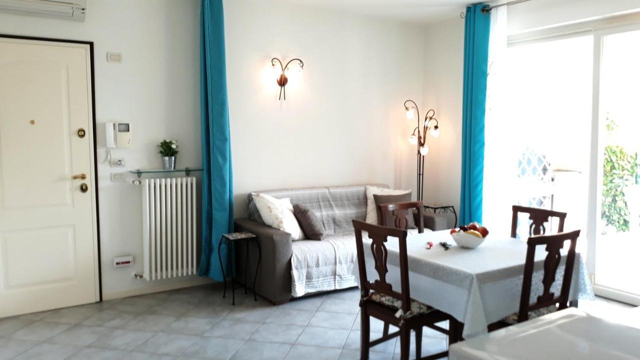 Il Giardino Di Laura - Sirmione Apartment Exterior photo