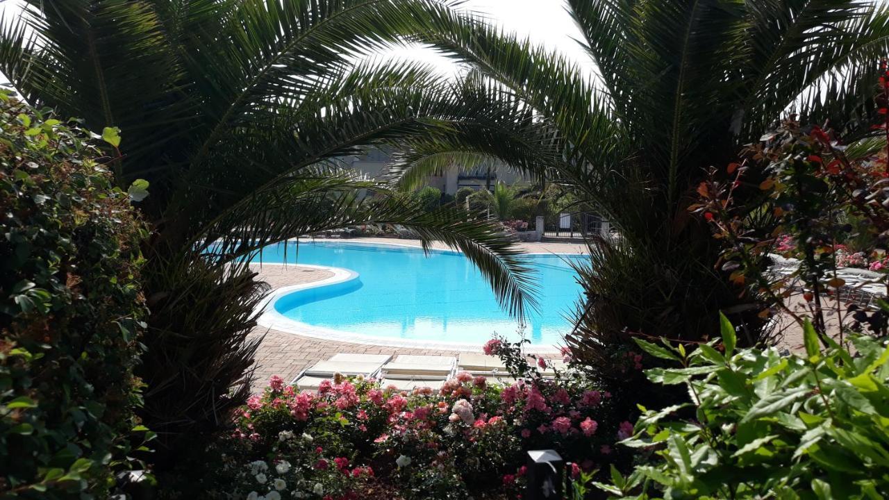 Il Giardino Di Laura - Sirmione Apartment Exterior photo